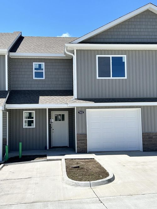 16-7852 N Glen Meadow Dr, COLUMBIA, MO, 65202-9887 | Card Image