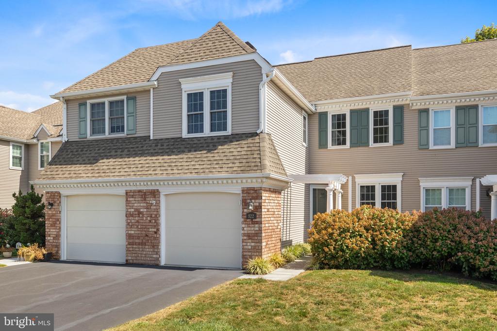 Samantha Cir, Chester Springs, PA 19425