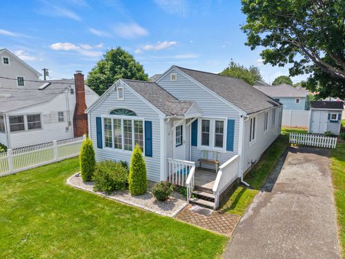 41 Gorton Ave, Old Lyme, CT, 06371-2526 | Card Image