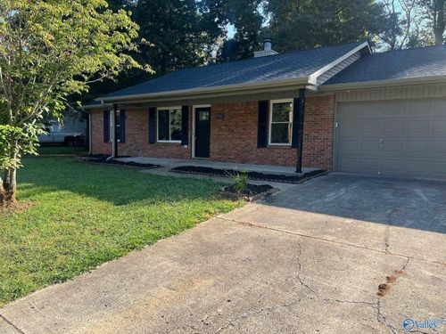 227 Stormy Dr, New Market, AL, 35761-9255 | Card Image