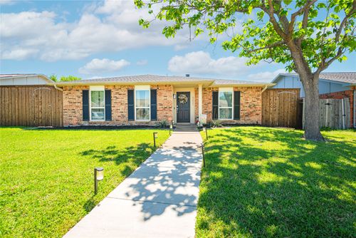 5621 Tucker St, The Colony, TX, 75056-1452 | Card Image