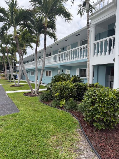 102-1100 Pine Dr, Pompano Beach, FL, 33060-7478 | Card Image