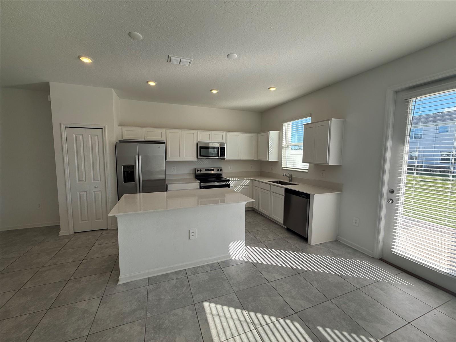 Residential Lease in DAVENPORT 4