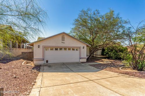 10010 E Domenic Ln, Tucson, AZ, 85730-3176 | Card Image