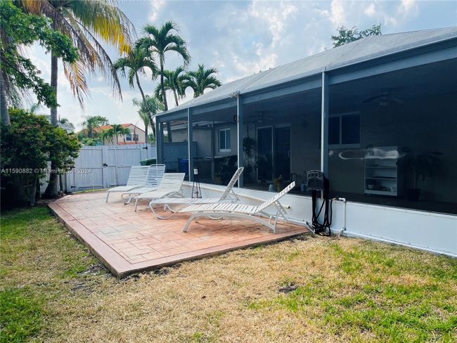 1113 Nw 175th Ave, House other with 3 bedrooms, 2 bathrooms and null parking in Pembroke Pines FL | Image 22