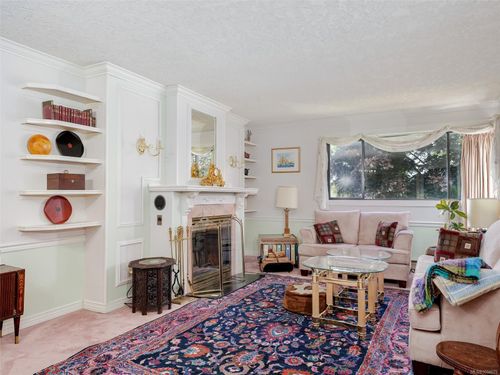 1335 Rudlin St, Victoria, BC, V8V3R9 | Card Image