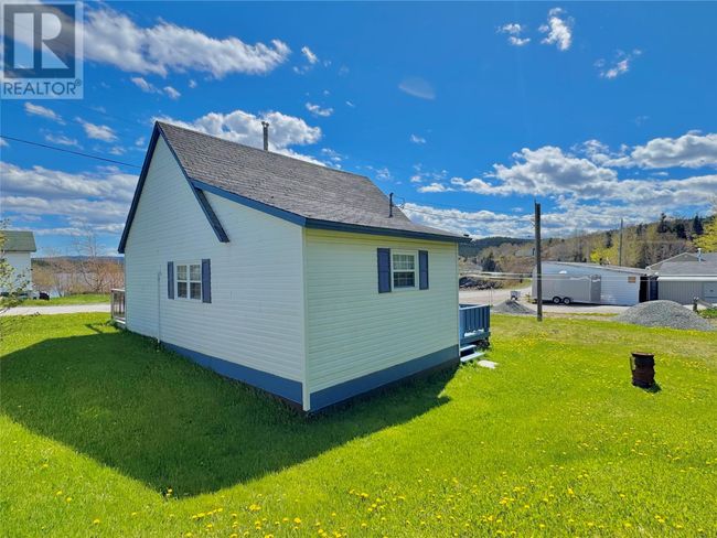 17 Bryans Hole Rd, Home with 2 bedrooms, 1 bathrooms and null parking in Charlottetown NL | Image 7