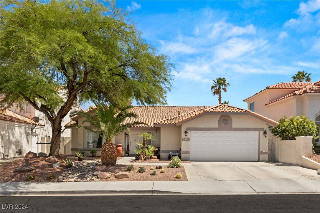 Harbor Oaks Cir, Las Vegas, NV 89128