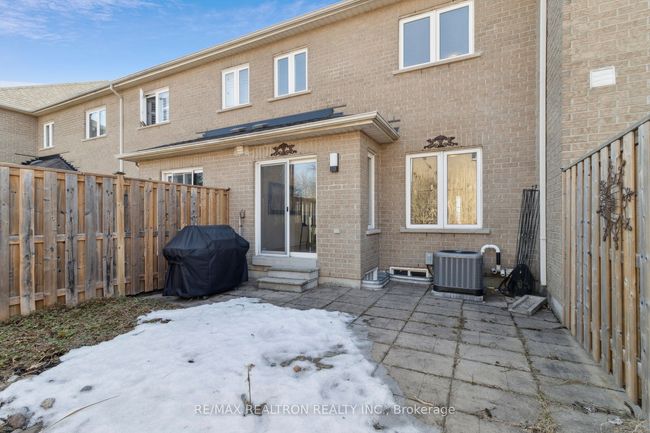 90 Maple Sugar Lane, House attached with 3 bedrooms, 3 bathrooms and 2 parking in Vaughan ON | Image 40