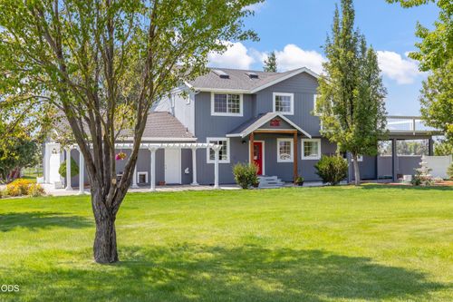 7070 Ne Juniper Ridge Rd, Redmond, OR, 97756-8276 | Card Image