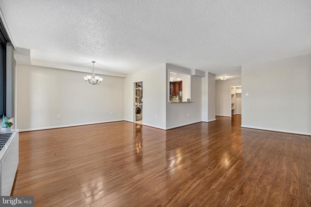 Residential in FALLS CHURCH 3