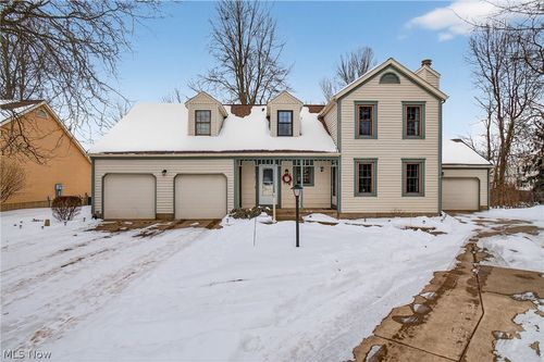 8038 Norriton Circle Nw, North Canton, OH, 44720 | Card Image