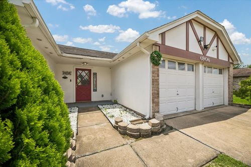 6906 Grant Dr, Richmond, TX, 77469-5920 | Card Image