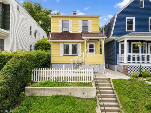 148 Watson Ave, West Orange, NJ, 07052-6027 | Card Image
