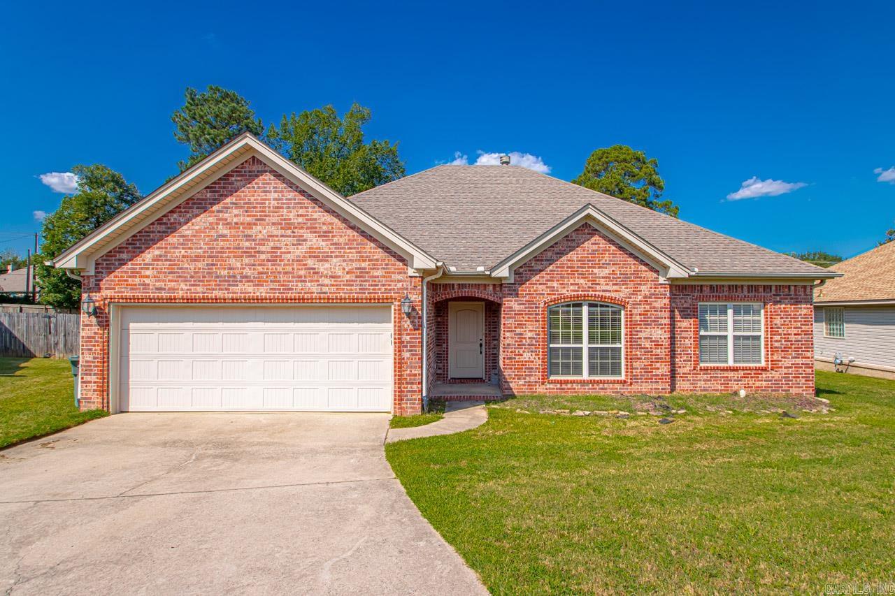 Woodridge Ct, Little Rock, AR 72204