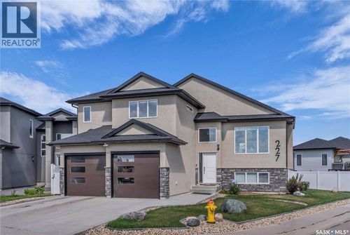 227 Burgess Bay, Saskatoon, SK, S7V0S3 | Card Image