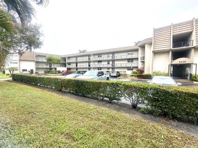 APT-108 - 9330 Lime Bay Blvd, Condo with 2 bedrooms, 2 bathrooms and null parking in Tamarac FL | Image 24