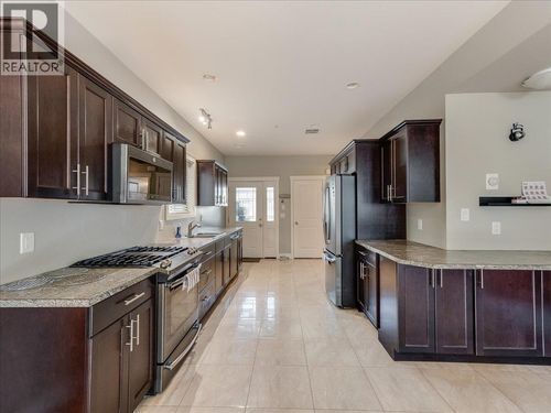 6-625 11th Ave, Castlegar, BC, V1N1J7 | Card Image