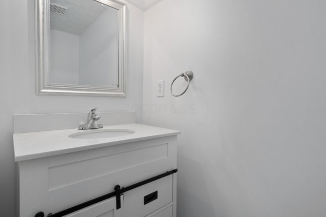 5536 Winchester Meadows Dr, House other with 5 bedrooms, 4 bathrooms and null parking in Canal Winchester OH | Image 7