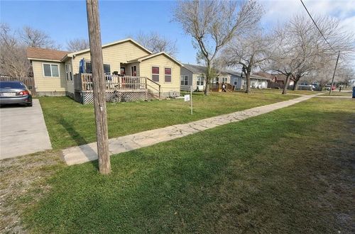 2525 Avenue B, Ingleside, TX, 78362-5818 | Card Image