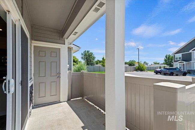 Property entrance | Image 17