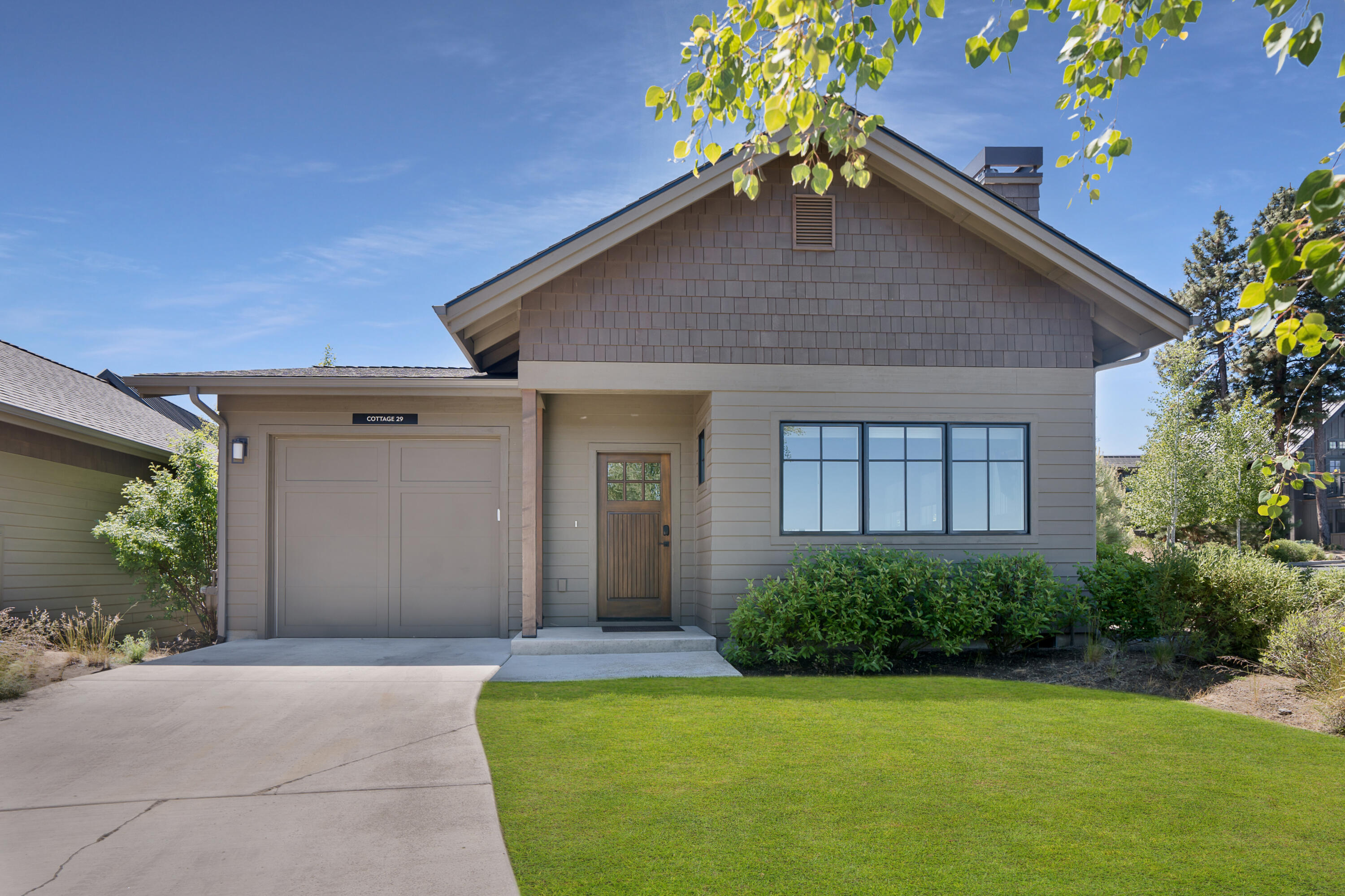 Tetherow Dr, Bend, OR 97702