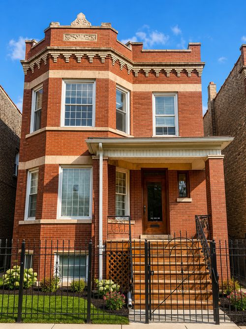 3431 W Lyndale St, Chicago, IL, 60647-3513 | Card Image