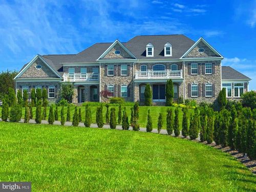 6523 Tack House Trl, Centreville, VA, 20120-4924 | Card Image