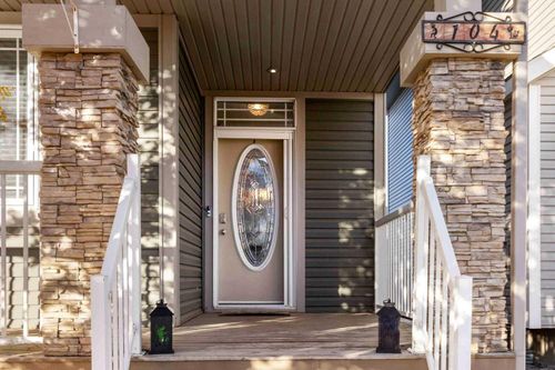 104 Collicott Dr, Fort Mcmurray, AB, T9K2W8 | Card Image