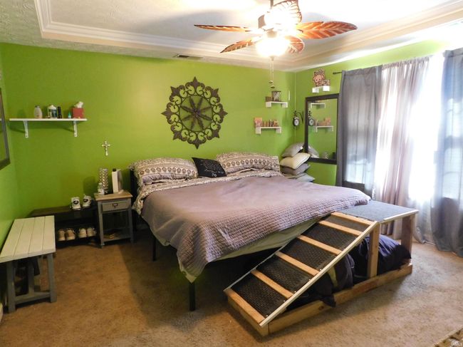 11907 Perry Crossing Pkwy, House other with 3 bedrooms, 2 bathrooms and null parking in Sellersburg IN | Image 15