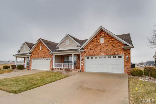 1331 Magnolia Ln, Jerseyville, IL, 62052-6883 | Card Image