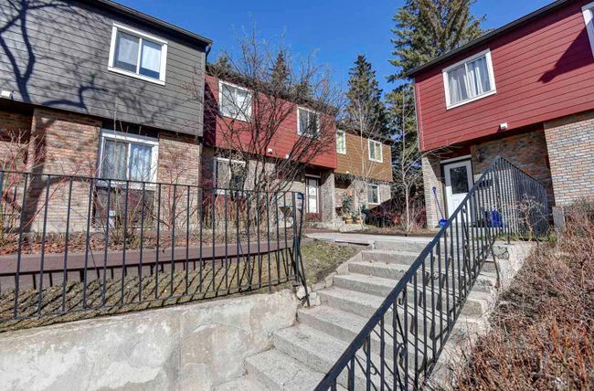 36 - 210 86 Avenue Se, Home with 4 bedrooms, 2 bathrooms and 1 parking in Calgary AB | Image 2