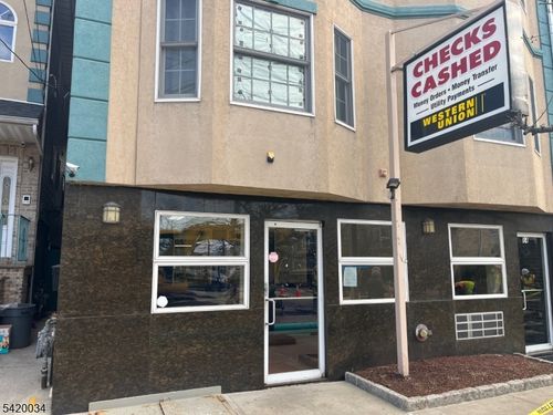 84 Magazine St, Newark, NJ, 07105-3416 | Card Image