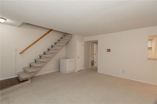 2080 Miracle Dr, Condo with 3 bedrooms, 2 bathrooms and null parking in Columbus IN | Image 4