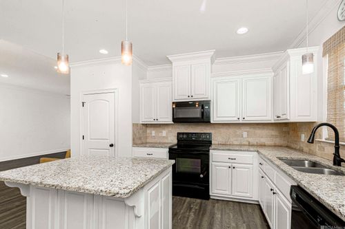 137 Lakeshore Dr, Oscar, LA, 70762-6538 | Card Image
