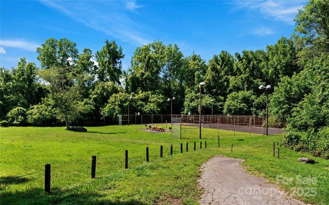 APT-107D - 2205 Sunderland Rd, Condo with 3 bedrooms, 2 bathrooms and null parking in Winston-Salem NC | Image 4