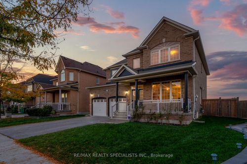 95 Heslop Cir, Brampton, ON, L6R0M7 | Card Image