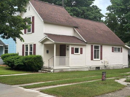 215 W 10th St, Traverse City, MI, 49684-3130 | Card Image