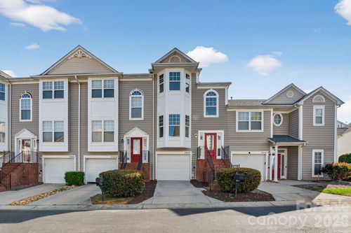 2838 Avalon Loop Rd, Charlotte, NC, 28269-7313 | Card Image