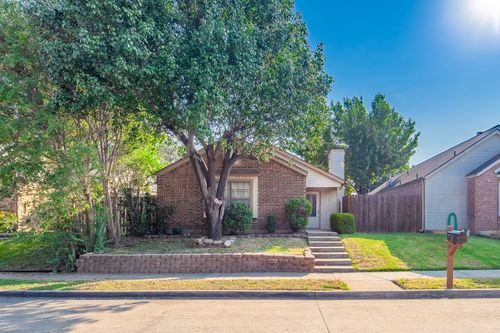 2802 Bridge Lake Dr, Irving, TX, 75060-6659 | Card Image