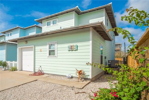 8-318 Station St, Port Aransas, TX, 78373-5213 | Card Image