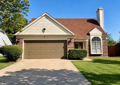 418 Newberry St, Grand Prairie, TX, 75052-3340 | Card Image
