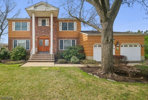 167 Newbrook Ln, Springfield, NJ, 07081-3022 | Card Image