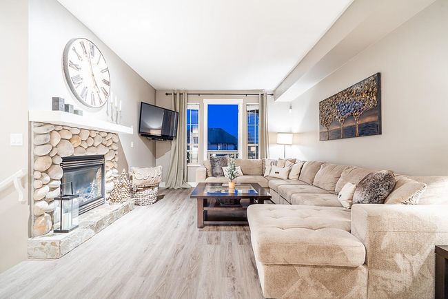 89 Fernway Dr, Home with 4 bedrooms, 3 bathrooms and 3 parking in Port Moody BC | Image 14