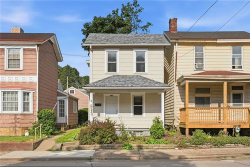 621 Washington Ave, Carnegie, PA, 15106-2836 | Card Image