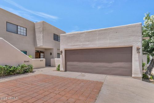 3037 E Rose Ln, Phoenix, AZ, 85016-2204 | Card Image