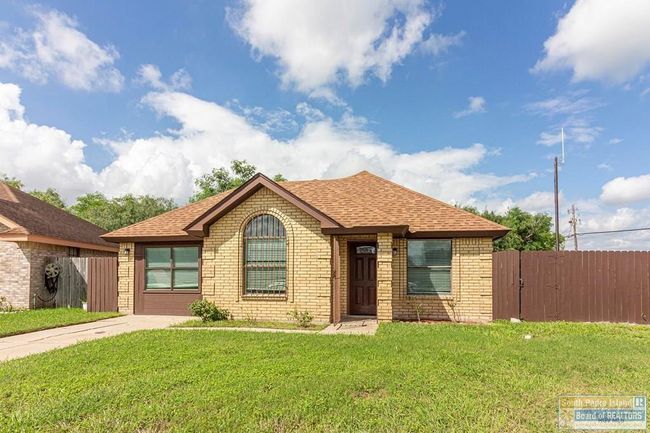1084 Squaw Valley Dr, House other with 3 bedrooms, 2 bathrooms and null parking in Brownsville TX | Image 16