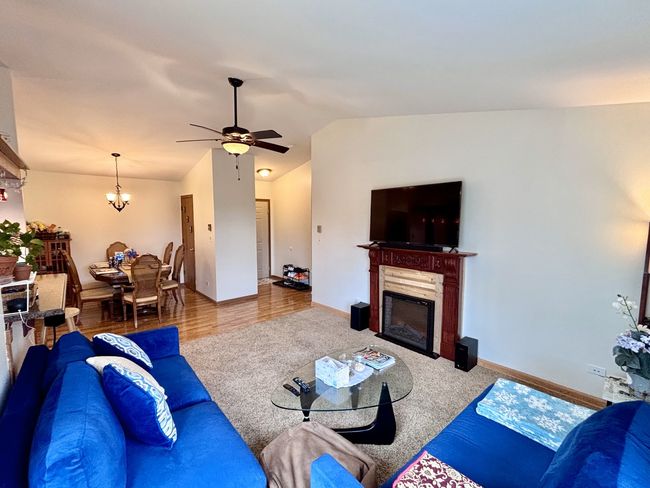 APT-3C - 4316 W Shamrock Ln, Condo with 2 bedrooms, 2 bathrooms and 2 parking in McHenry IL | Image 13