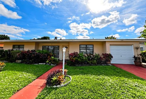 1140 Ne 204th St, Miami, FL, 33179-2634 | Card Image