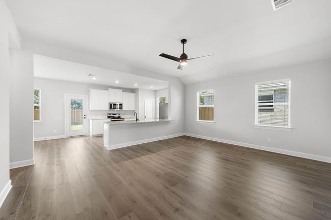 Living Room | Image 4